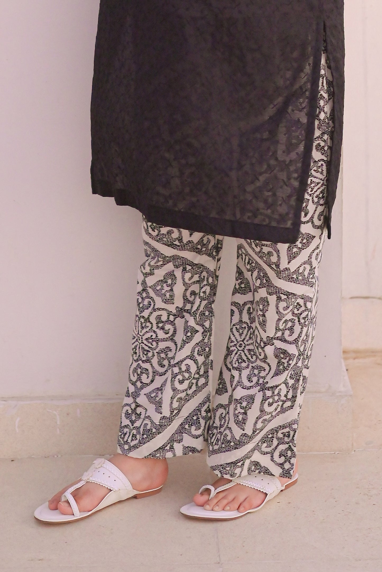 Midnight Aura - 2Pc Chikankari Suit